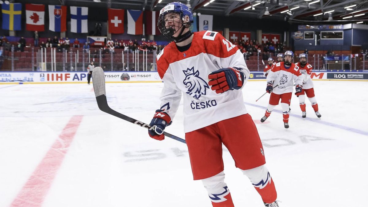 Mistrovství světa v hokeji do 18 let 2025: Jak si vede česká reprezentace v Texasu?